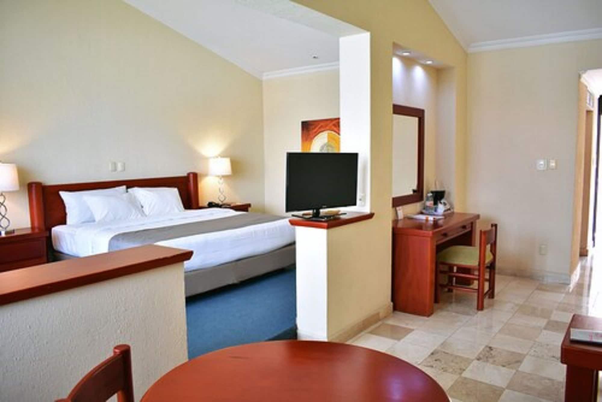 La Posada Hotel Y Suites San Luis Potosí Buitenkant foto