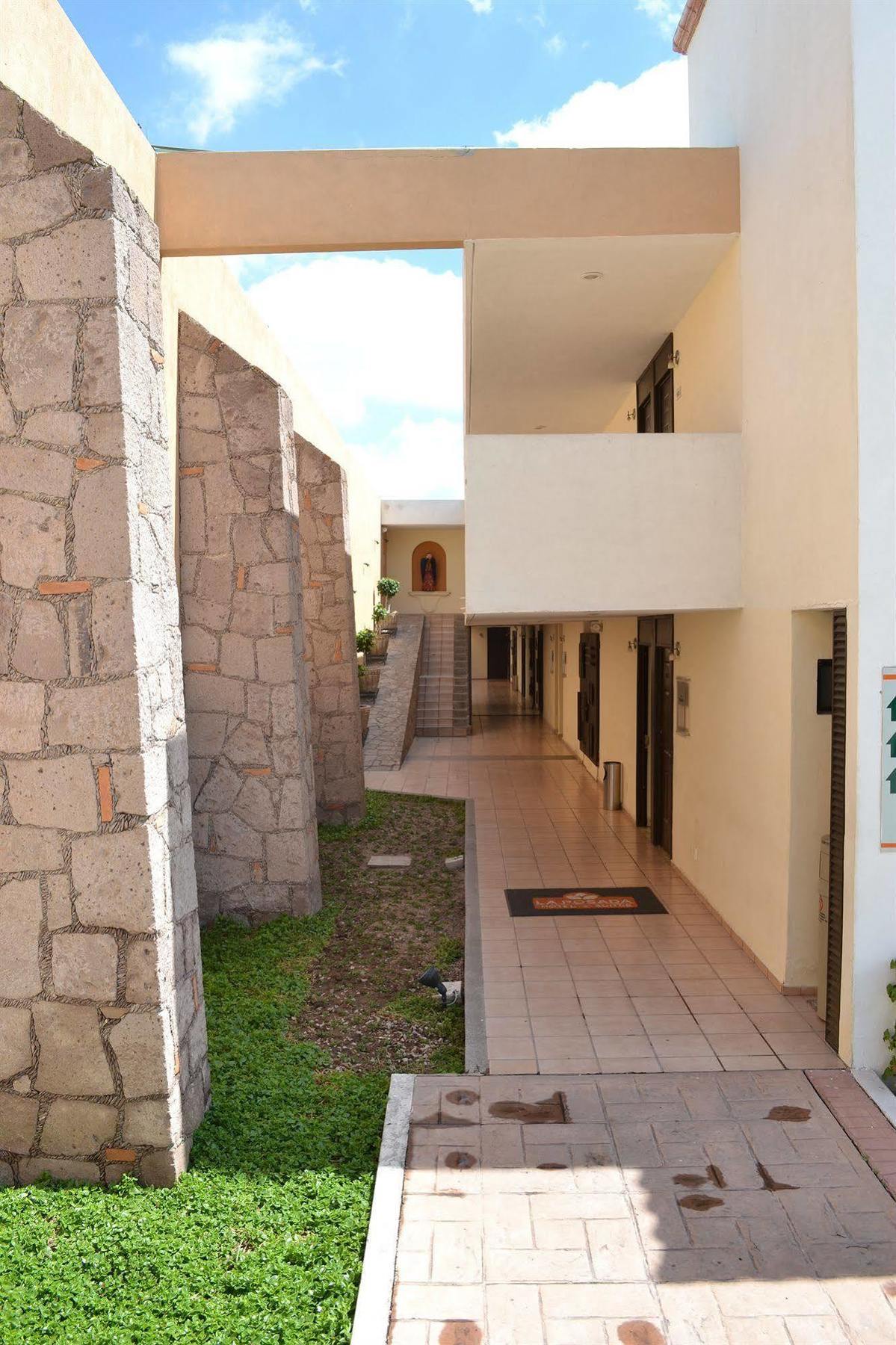 La Posada Hotel Y Suites San Luis Potosí Buitenkant foto